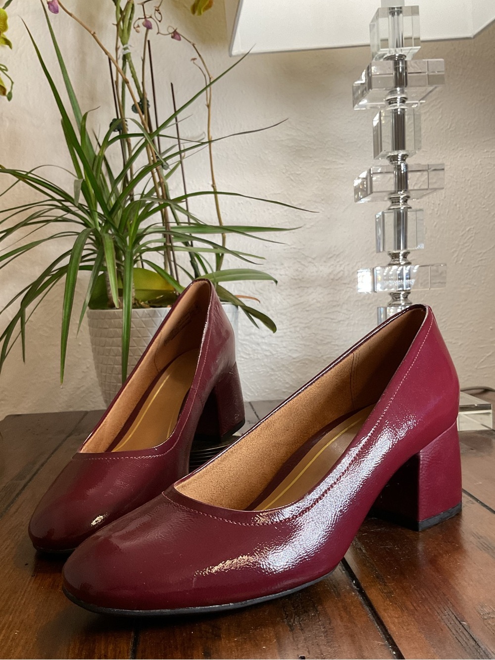 Vionic Women's Burgundy Patent Block Heel Pumps